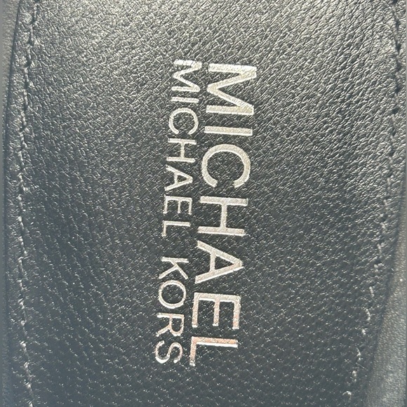 Michael Kors Halle Mule Pump Leather Black Pointed Toe Heels Size 6M NIB - Picture 10 of 11